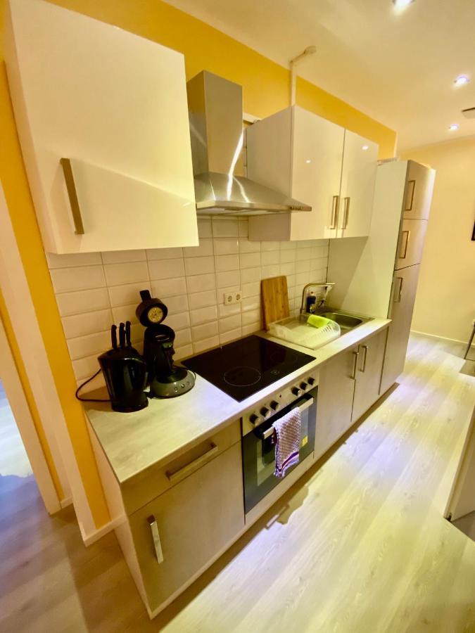 Business Near Neuss/duesseldorf *