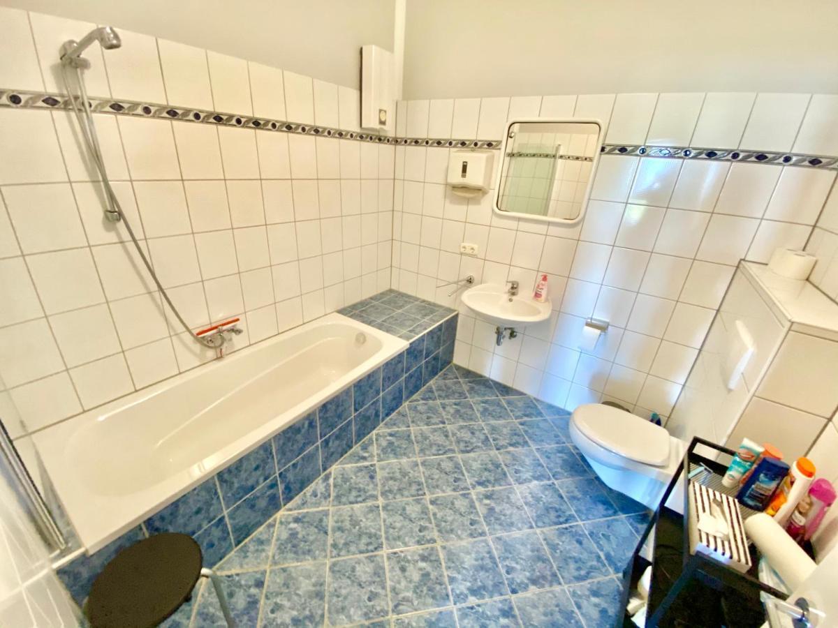 Business Near Neuss/düsseldorf Apartment