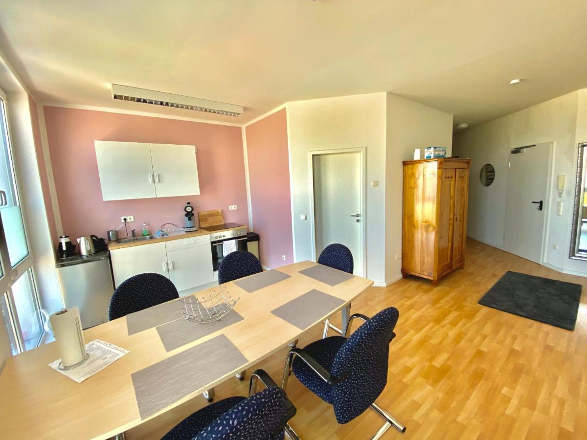 Business Near Neuss/düsseldorf *