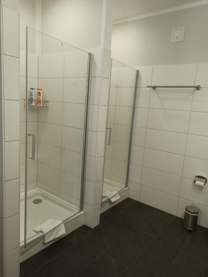 Business Near Neuss/duesseldorf Apartment
