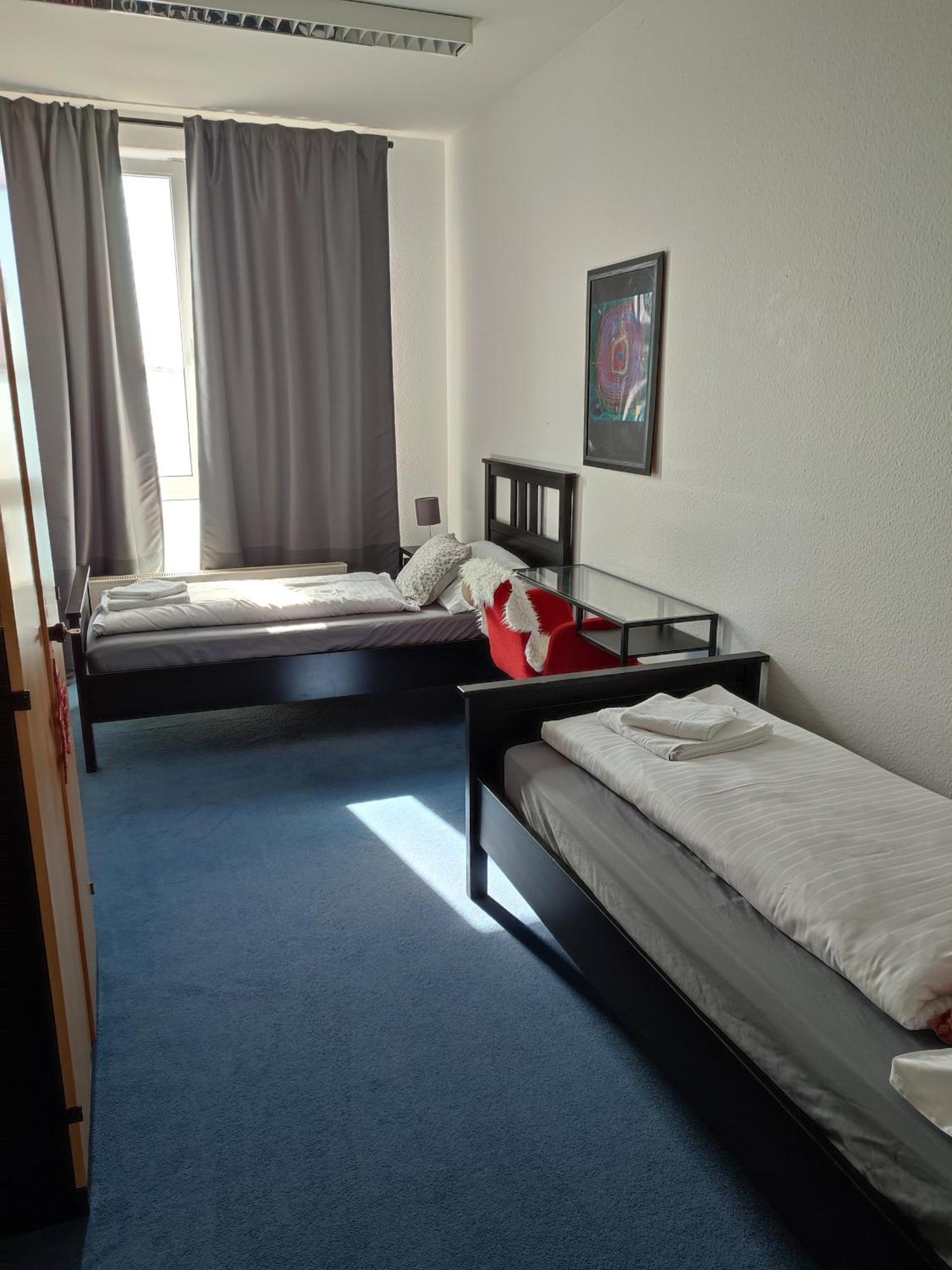 Business Near Neuss/duesseldorf Apartment Korschenbroich